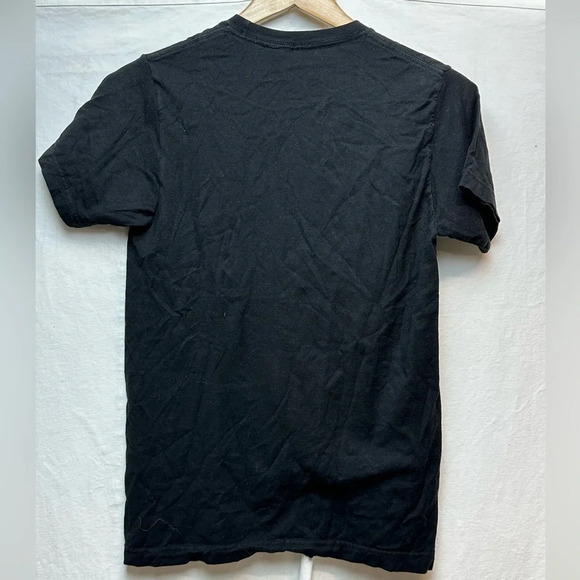 Attact on Titan Tshirt sz S - Picture 3 of 4